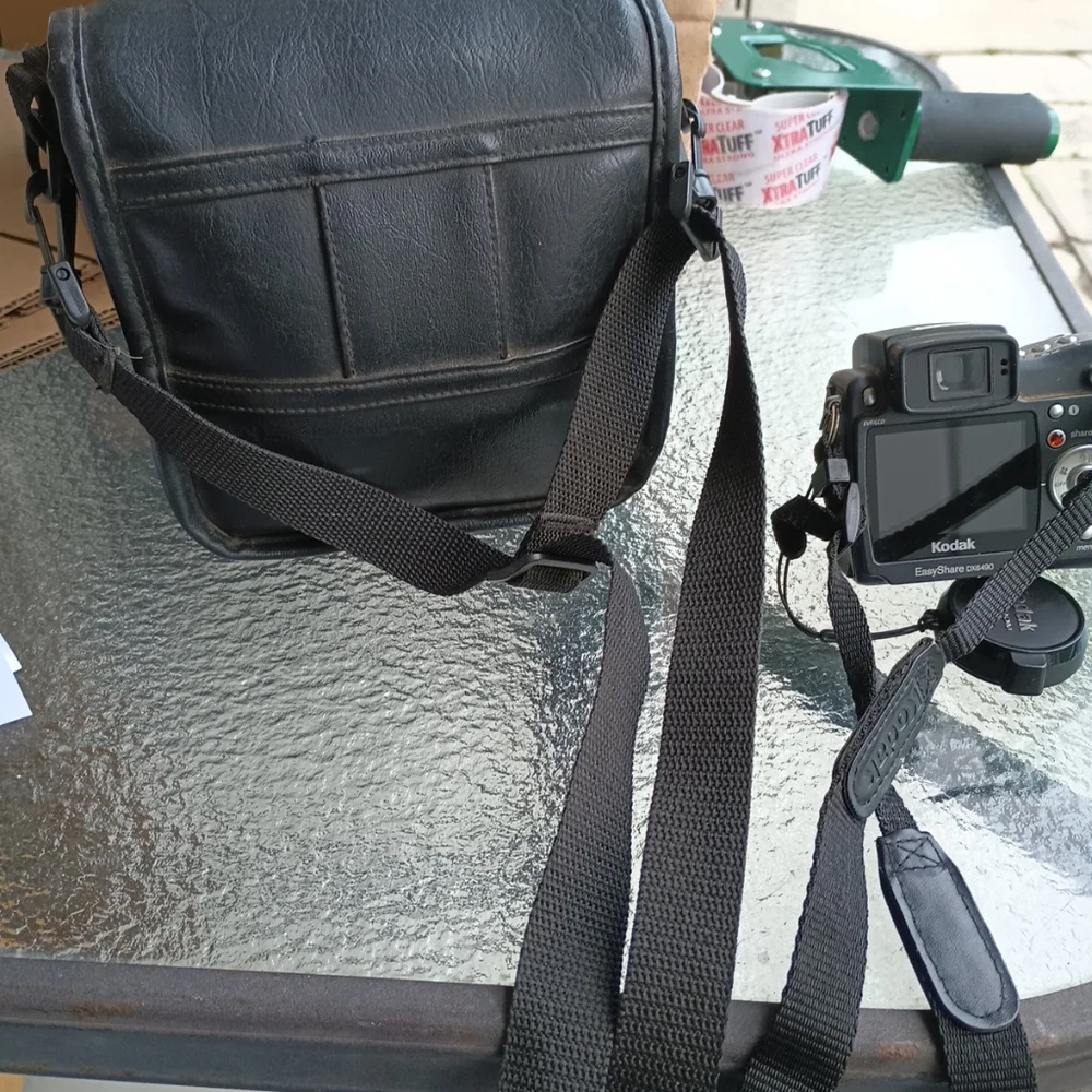 KODAK EASYSHARE DX6490 DIGITAL CAMERA W/ 10X ZOOM TESTED w/bag